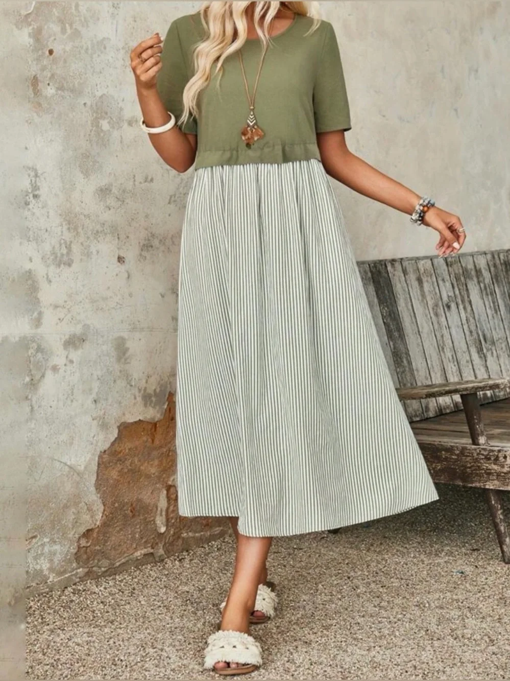 Short sleeve mid-calf dress - Picture 1 of 5